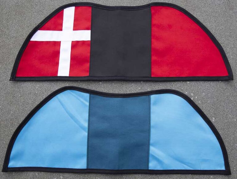 Rund. Turkis/Petroleum & Rød/Sort/et flag. (220/195,-)