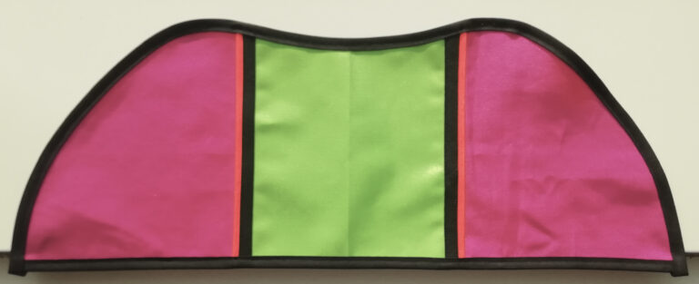 Pink/grøn. Rund. (195,-)